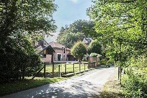 Luxurious Mansion in Neblon-le-pierreux With Pool