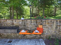 Villa ad Apecchio con Bosco