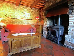 Cottage in Baillamont With Terrace