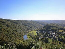 Cottage in Baillamont With Terrace