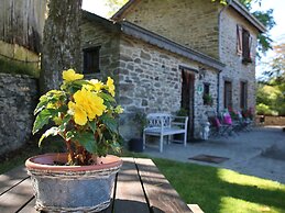 Cottage in Baillamont With Terrace