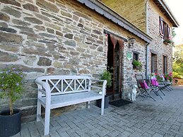 Cottage in Baillamont With Terrace