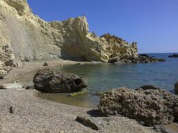 Beautiful Spacious Villa Near Makry Gialos