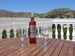 Beautiful Spacious Villa Near Makry Gialos