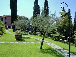 Farmhouse Umbria-tuscany With Pool