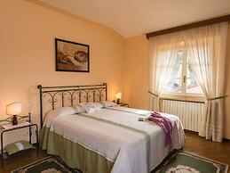 Belvilla by OYO Paladue