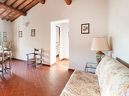 Apartment With Swimming Pool in San Casciano