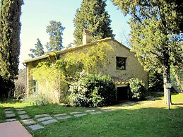 Apartment With Swimming Pool in San Casciano