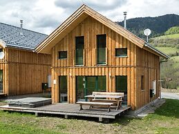 Inviting Chalet With Whirlpool