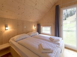 Inviting Chalet With Whirlpool
