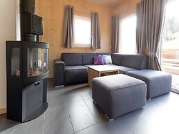 Inviting Chalet With Whirlpool
