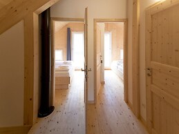 Inviting Chalet With Whirlpool