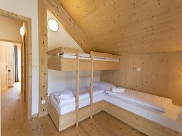 Inviting Chalet With Whirlpool