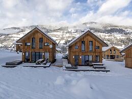 Inviting Chalet With Whirlpool