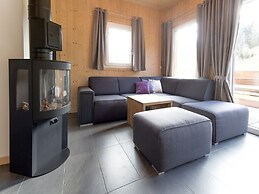 Inviting Chalet With Whirlpool