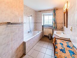 Charming Farmhouse in Brisy