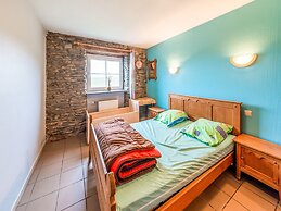 Charming Farmhouse in Brisy