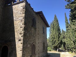 Detached Cottage With Swimming Pool