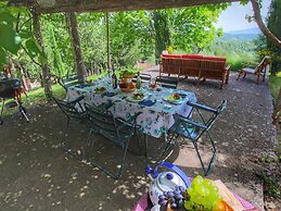 Detached Cottage With Swimming Pool