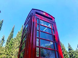 Detached Cottage With Swimming Pool