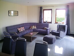 Feuerscheid Countryside Mansion