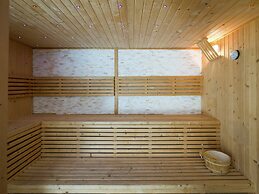 Chic Farmhouse with Sauna, Whirlpool, Patio, Hot Tub, Garden