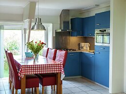 Superb Holiday Home Near the Lauwersmeer