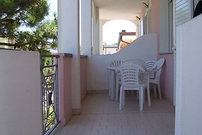 Belvilla by OYO Lido Estensi Trilo Doria