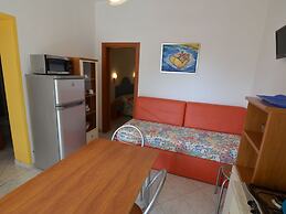 Belvilla by OYO Lido Estensi Trilo Doria