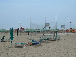 Belvilla by OYO Lido Estensi Trilo Doria