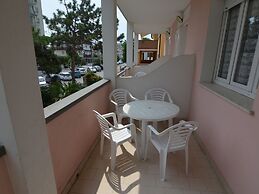 Belvilla by OYO Lido Estensi Trilo Doria