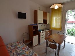 Belvilla by OYO Lido Estensi Trilo Doria