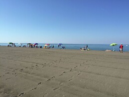 Enticing Farmhouse in Montalto di Castro near Sea