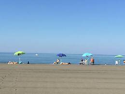 Enticing Farmhouse in Montalto di Castro near Sea