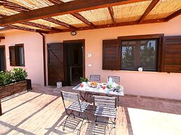 Enticing Farmhouse in Montalto di Castro near Sea