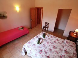 Belvilla by OYO Chic Farmhouse With Terrace