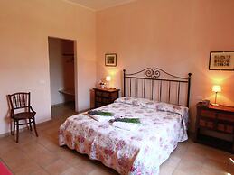 Belvilla by OYO Chic Farmhouse With Terrace