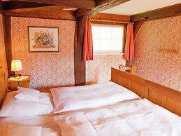 Heritage Holiday Home in Wienhausen near River