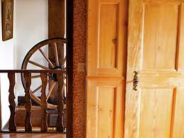 Heritage Holiday Home in Wienhausen near River