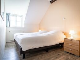 Peaceful Farmhouse in De Cocksdorp near Sea