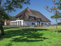 Peaceful Farmhouse in De Cocksdorp near Sea