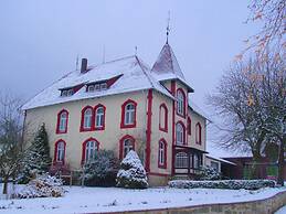 Apartment With Garden Next to a Farm