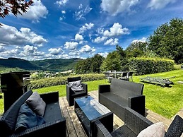 Luxury Villa in Stavelot with Hot Tub