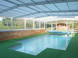 Luxury Villa in Stavelot with Hot Tub