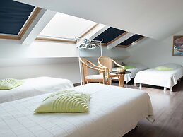 Luxury Villa in Stavelot with Hot Tub