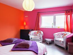 Luxury Villa in Stavelot with Hot Tub