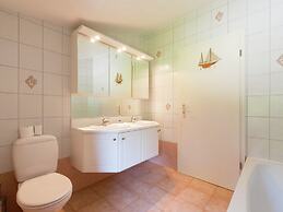 Rustic Cottage in Jevigne