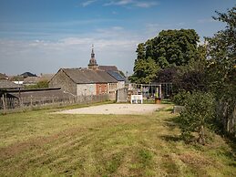 Charming Cottage in Gimnee