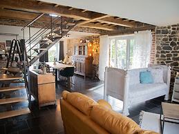 Charming Cottage in Gimnee