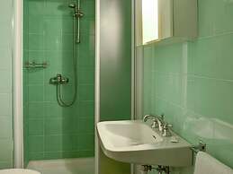 Belvilla by OYO Mansion in Stresa